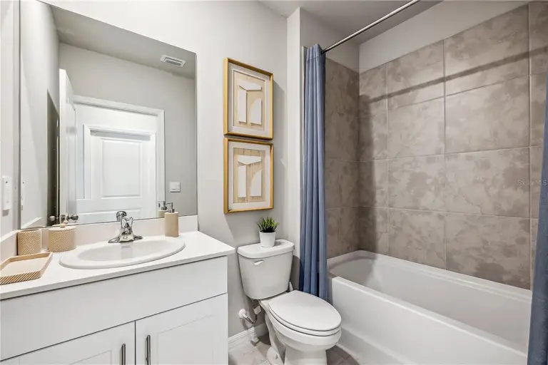 2136 ROYAL TERN CIR #20 — photo 5