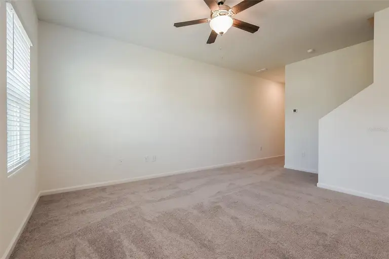 2042 HEMINGWAY CIR — photo 4