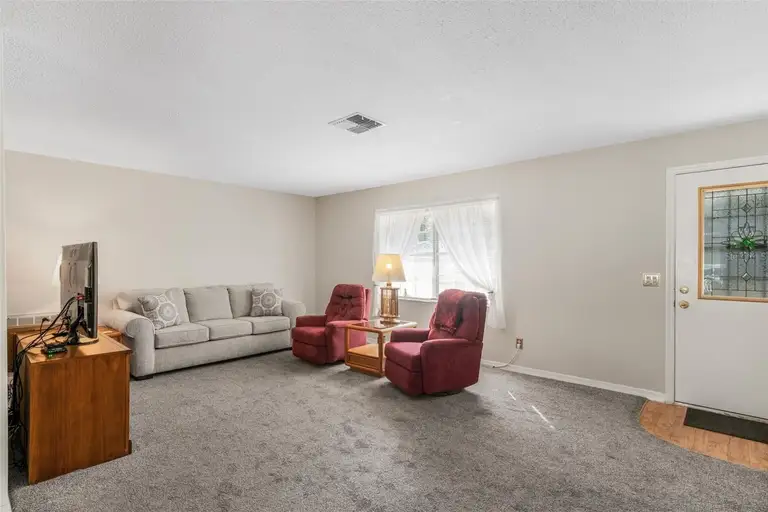 6079 E SENECA ST — photo 2
