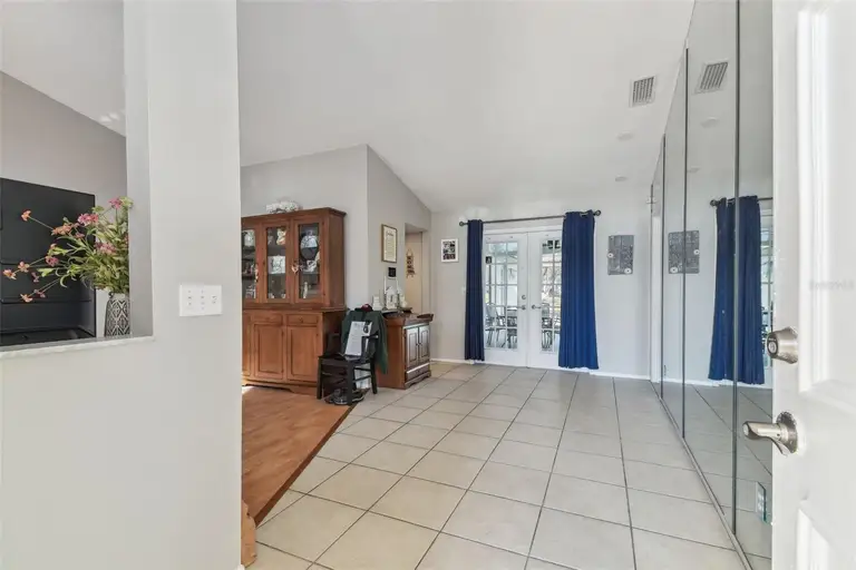 9234 DUFFER CT — photo 4