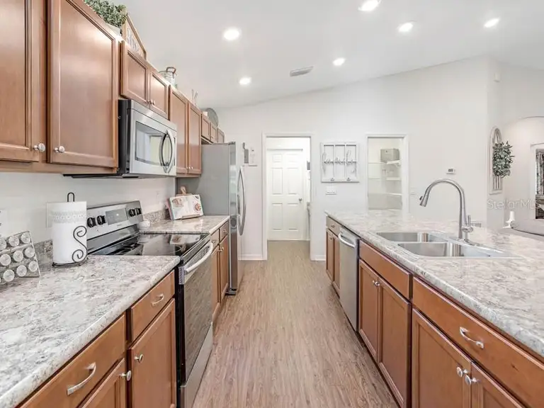 5443 SE 127TH LN — photo 5