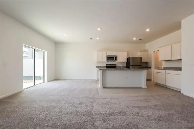 2036 HEMINGWAY CIR — photo 2