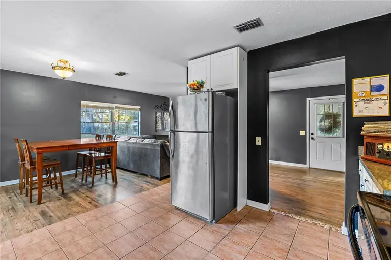 1315 NW 16TH AVE — photo 3