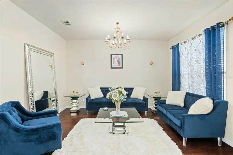 2926 FALCONHILL DR — photo 5