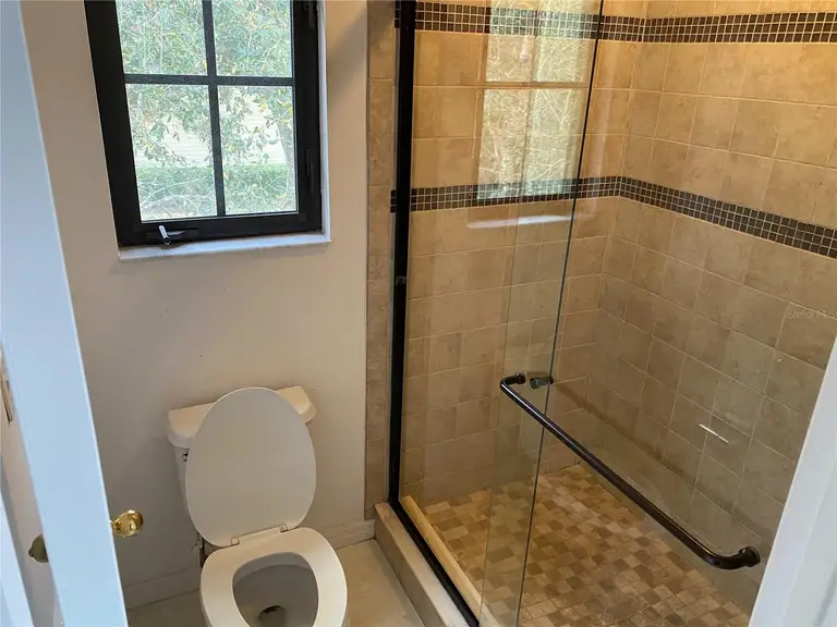 1200 DOWNEY PL — photo 5