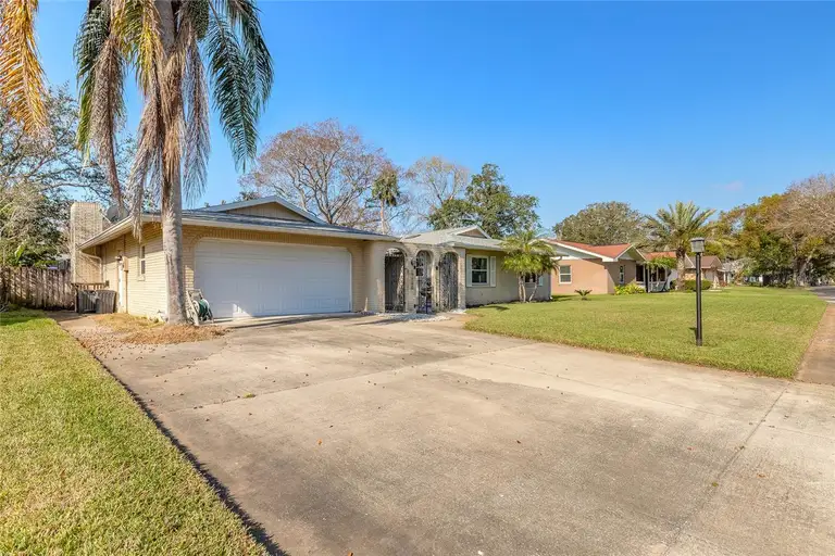 3626 DONNA ST — photo 3