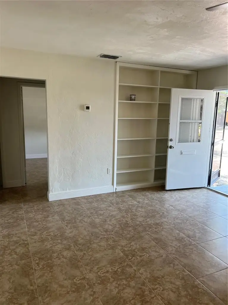21274 COULTON AVE — photo 4
