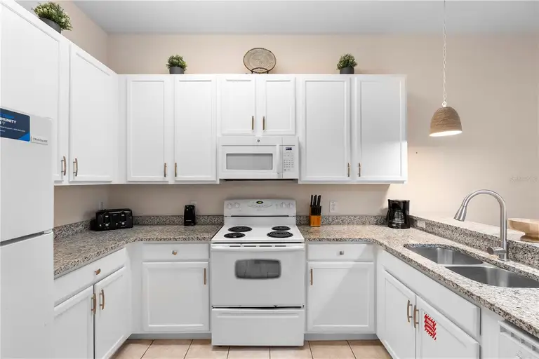 607 GRAN BAHAMA BLVD #B29/U607 — photo 5