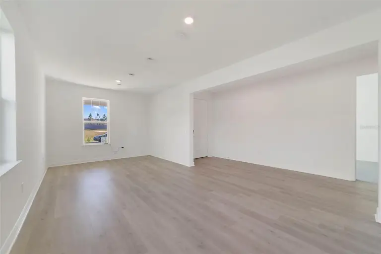447 VENETO CIR — photo 2
