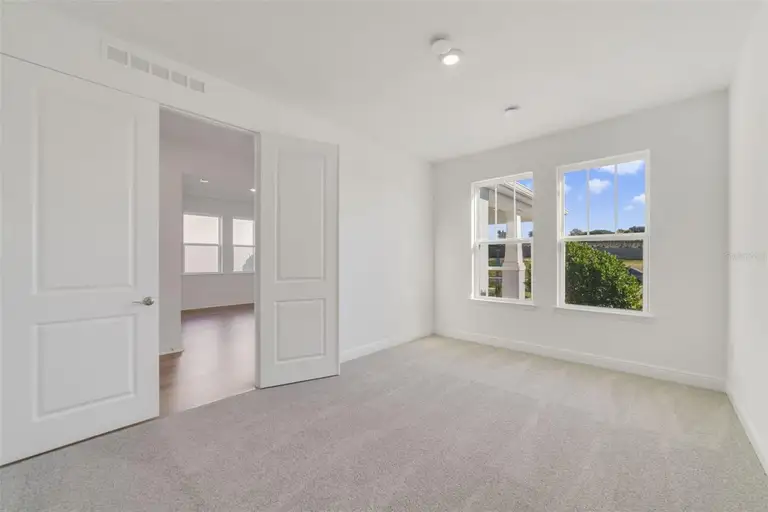 447 VENETO CIR — photo 4
