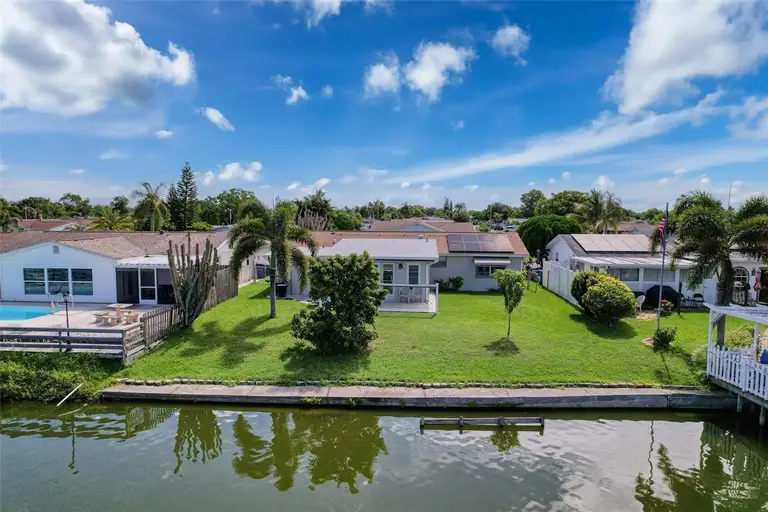 2349 HAMA DR — photo 2