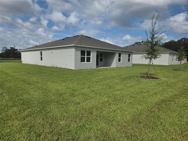 2400 DAWSON CT — photo 3