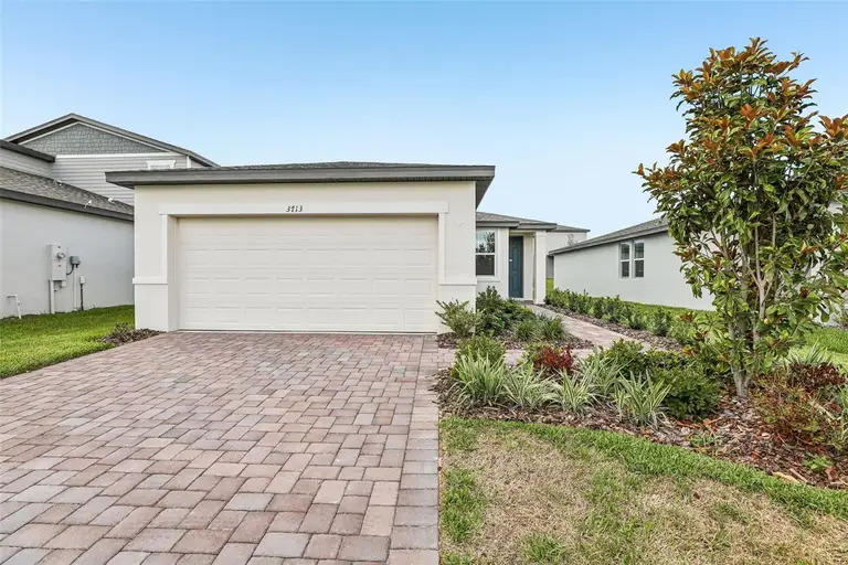 3713 QUEENSLAND CT