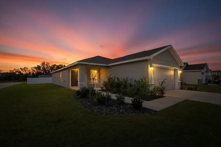 1047 ARUBA AVE — photo 2
