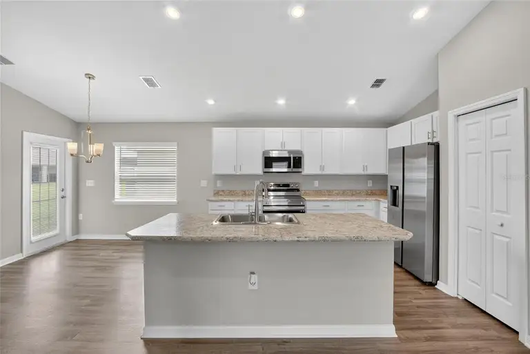 1047 ARUBA AVE — photo 5