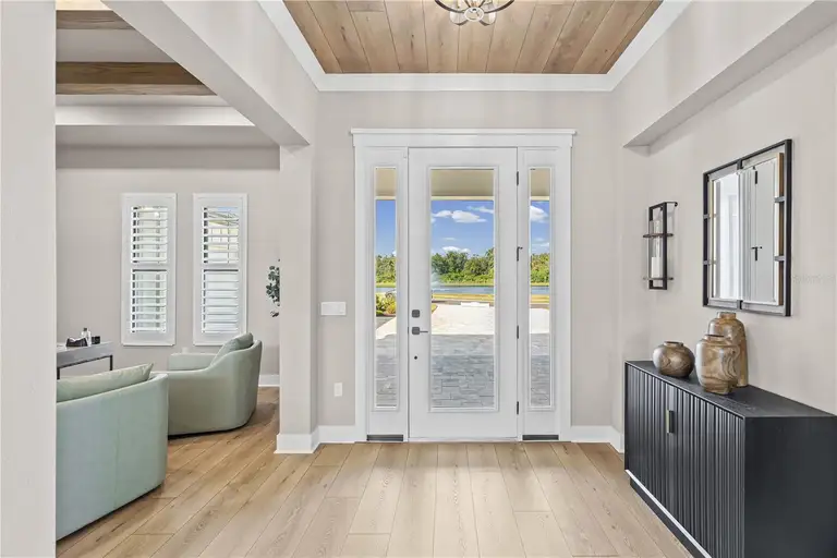 728 ESTATES BLVD — photo 4