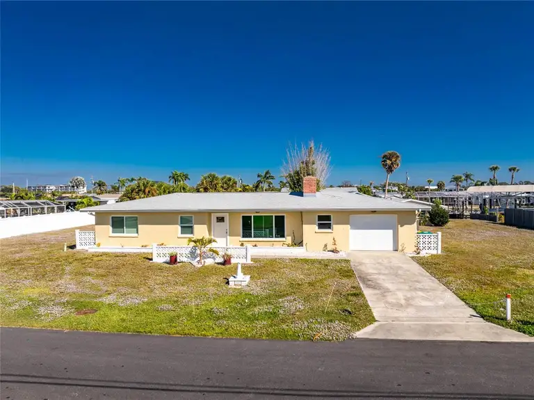 1447 LEMON BAY DR