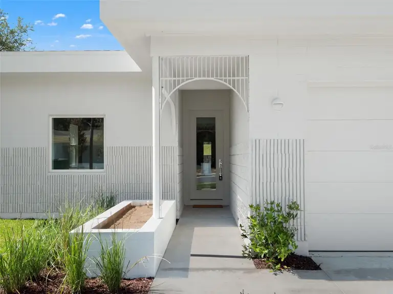 458 SKYFIELD CT