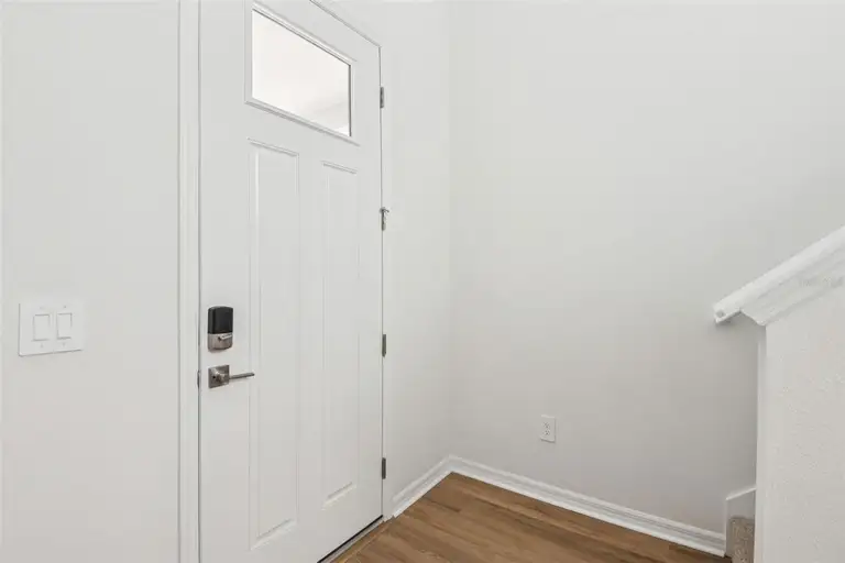 12601 HOMELAND DR — photo 4