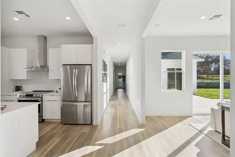447 SKYFIELD CT — photo 2