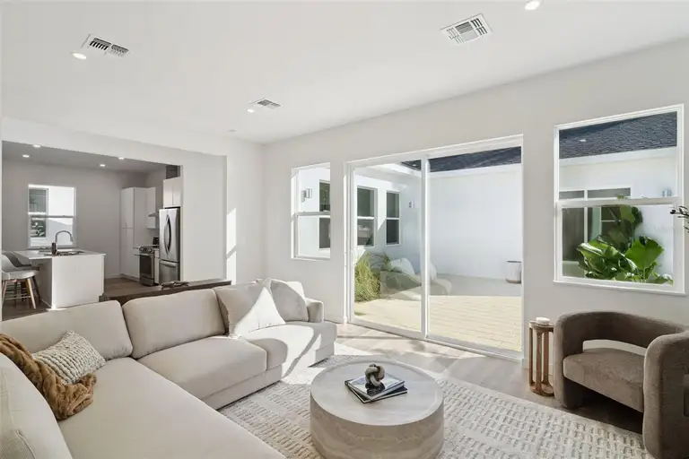 447 SKYFIELD CT — photo 5