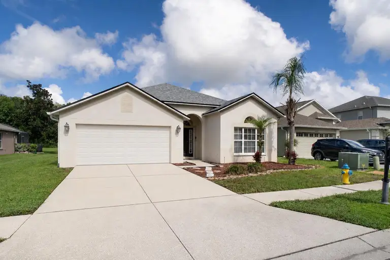 18425 CYPRESS BAY PKWY — photo 2