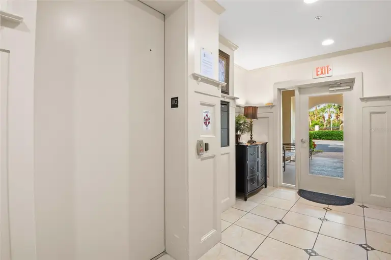 8 ACADEMY WAY S #123 — photo 3