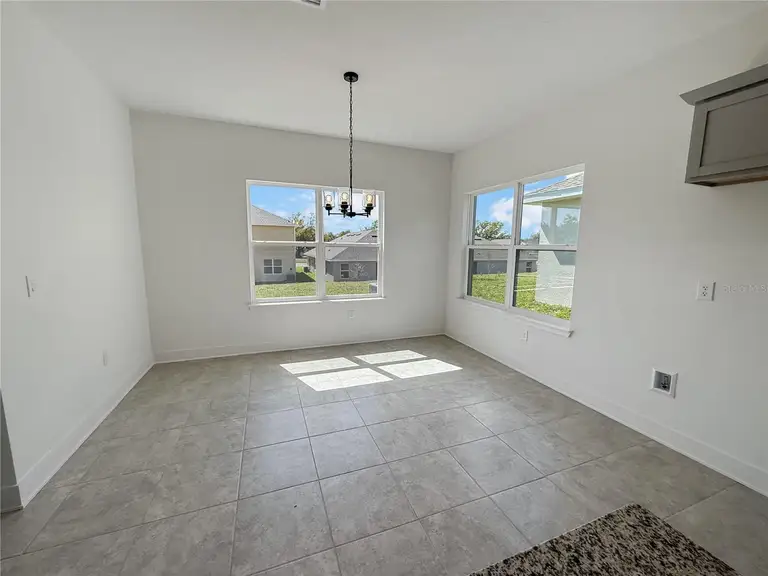 274 ANN ROSE WAY — photo 5
