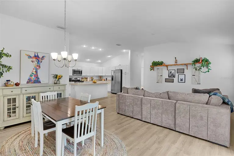 842 SPRING AVE — photo 5