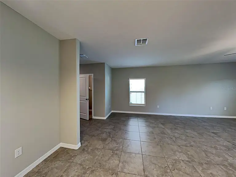 5125 WHITE CHICORY DR — photo 3