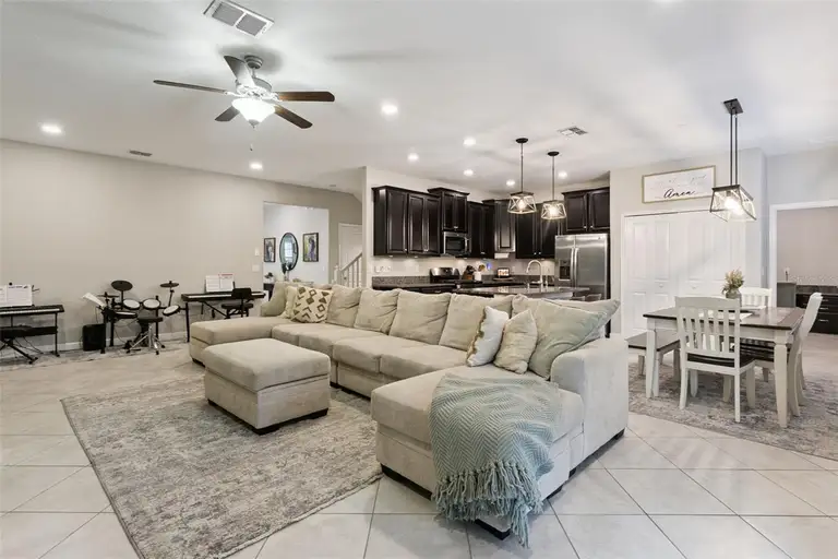 8816 SHADY PAVILLION CT — photo 5