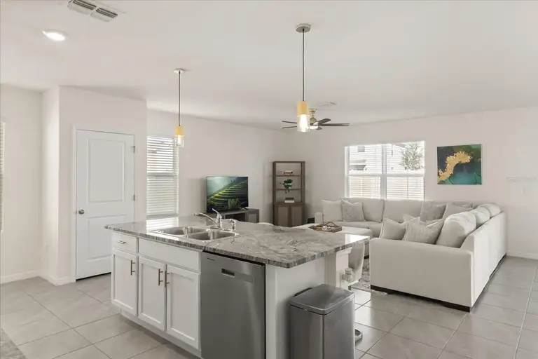 5640 WANDERING WILLOW DR — photo 5