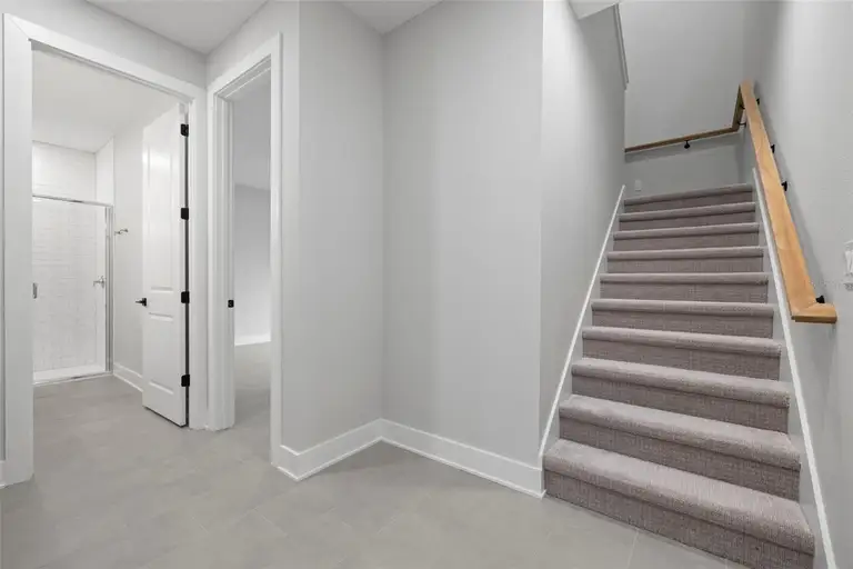 4208 W CARMEN ST #B — photo 2