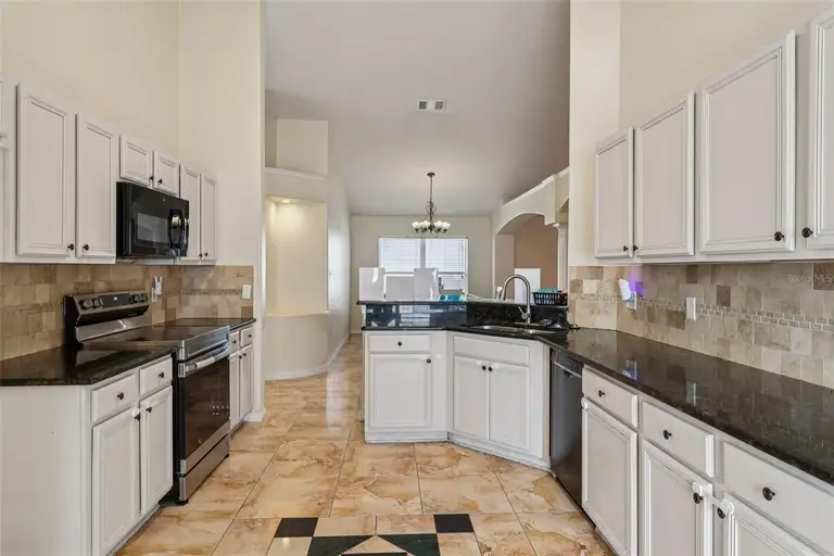 7903 OAKSTONE CT — photo 2