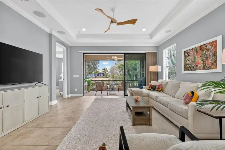 13211 PRIMA DR — photo 3