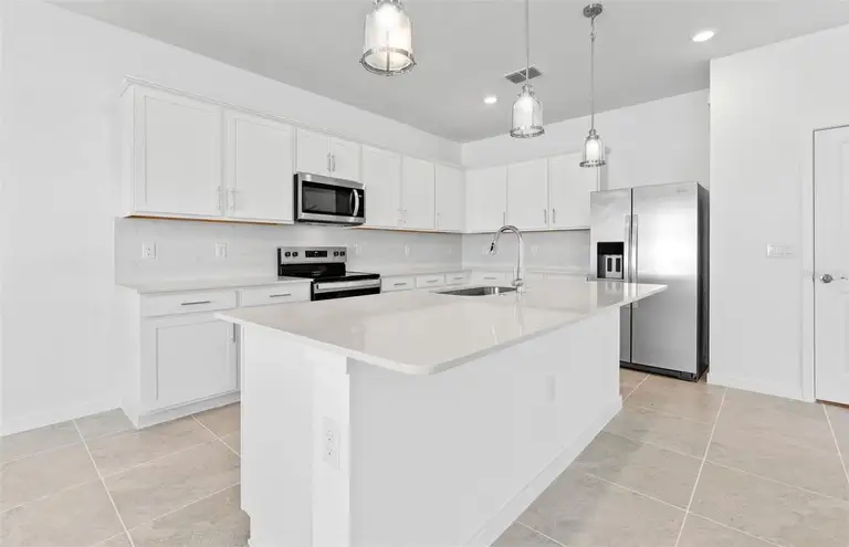 3585 OBSIDIAN DR — photo 3