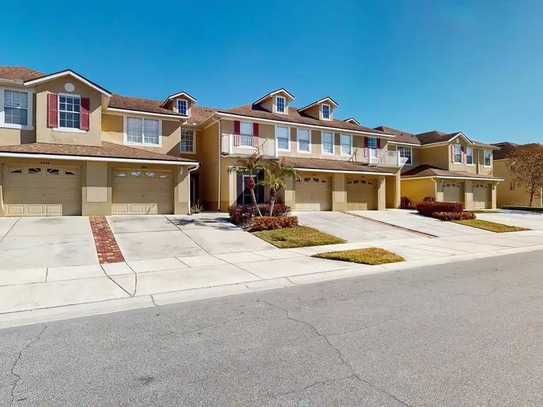 2947 LANGDON LN S — photo 4