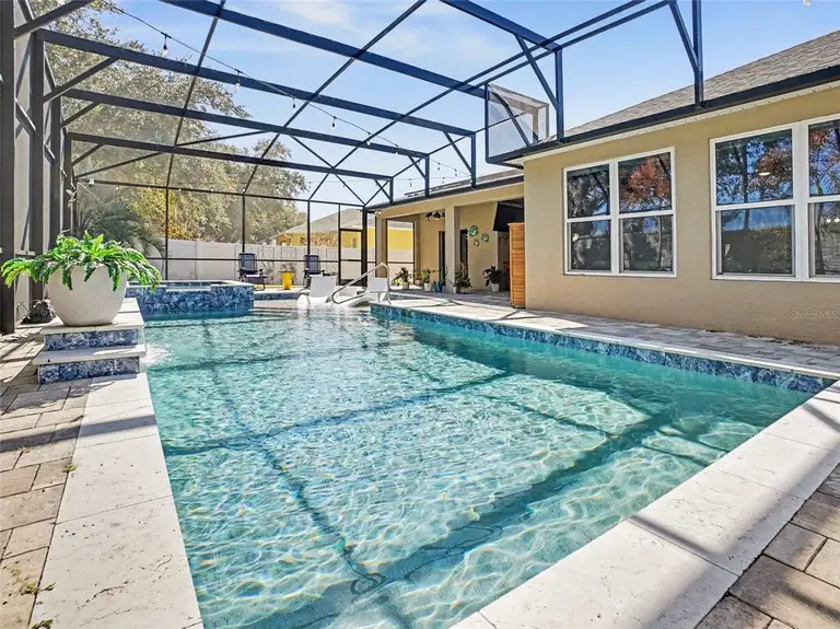 2260 PICKFORD CIR — photo 3