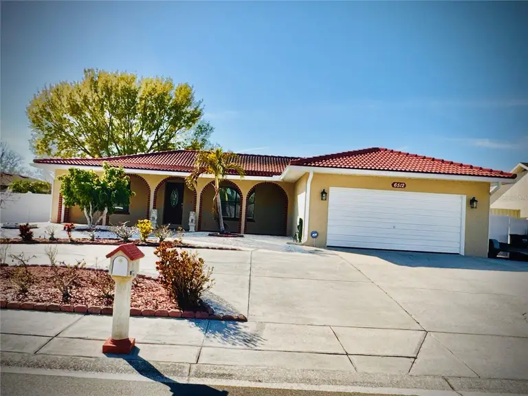 6512 MANILA PALM WAY — photo 2