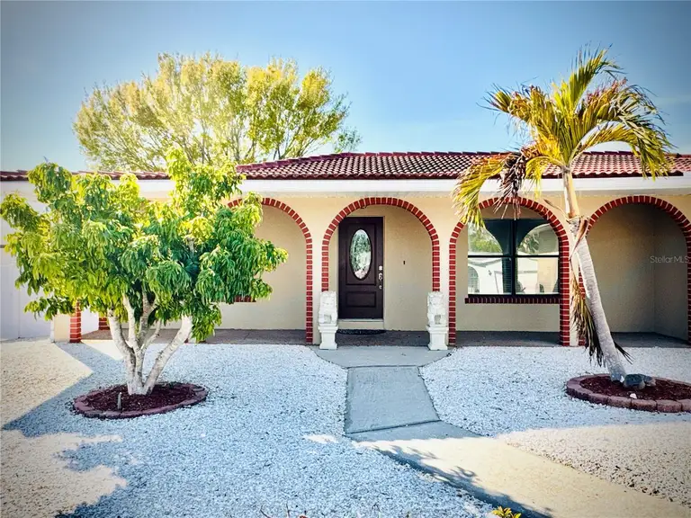 6512 MANILA PALM WAY — photo 3