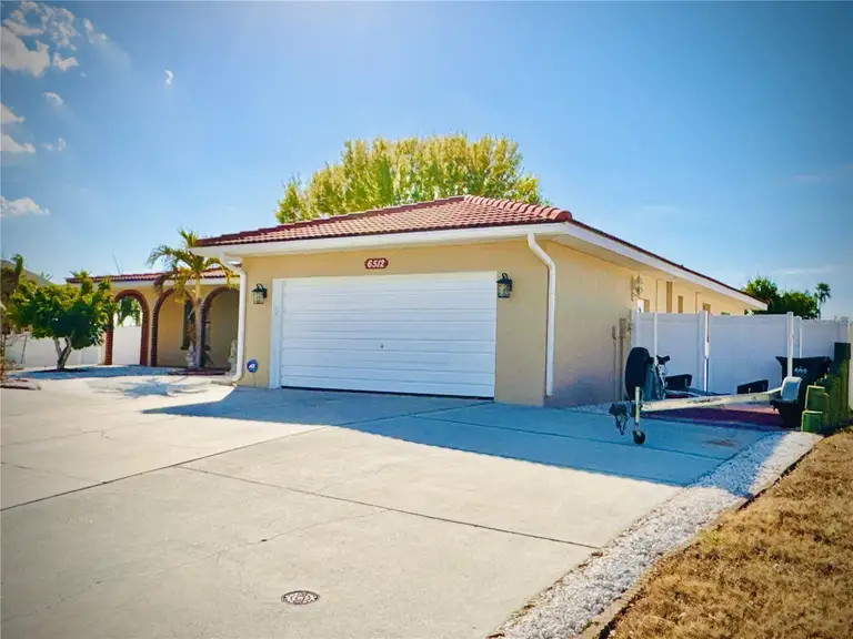 6512 MANILA PALM WAY — photo 4