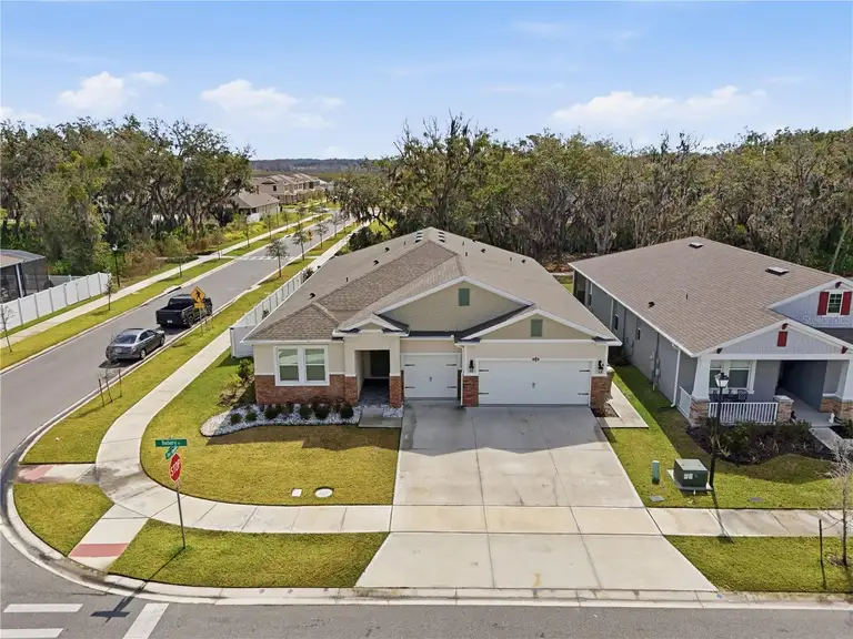1636 BARBERRY DR — photo 4
