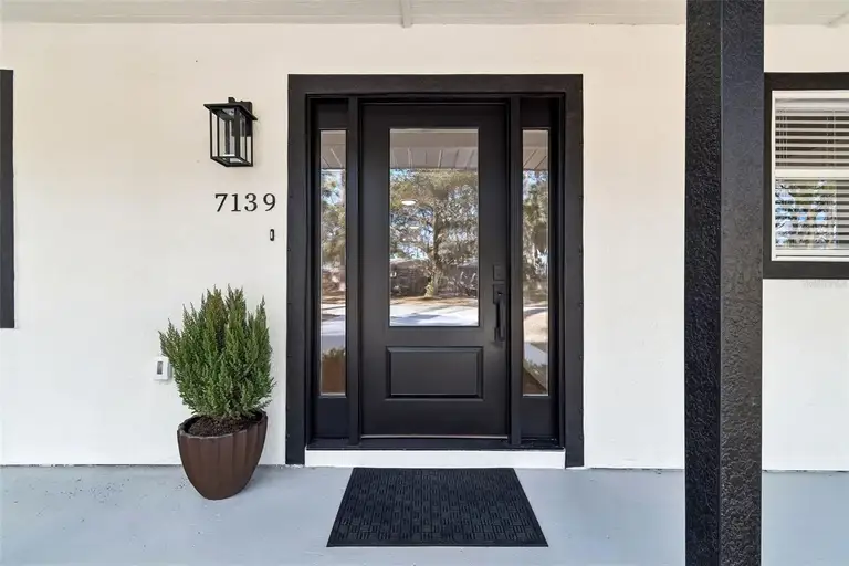 7139 PINEWOOD DR — photo 3