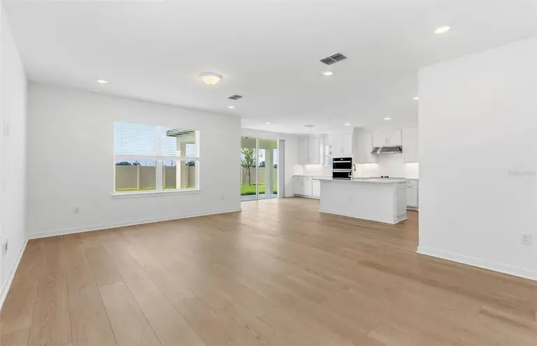 7910 PALM PARADISE PL — photo 5