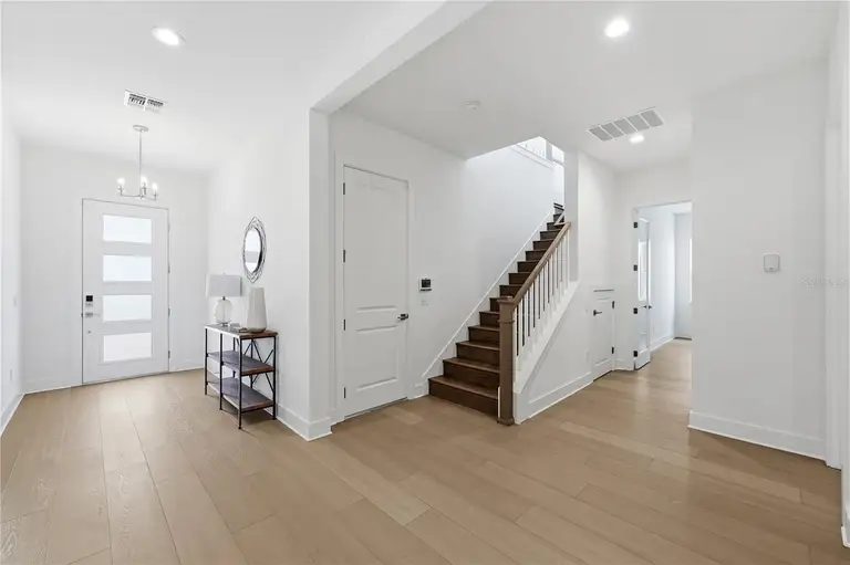 1031 GLORYLAND CT — photo 4
