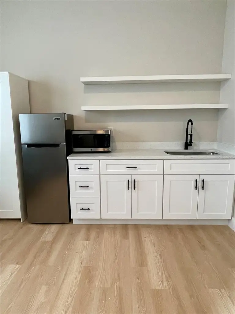 4338 1/2 15TH ST N #B — photo 3