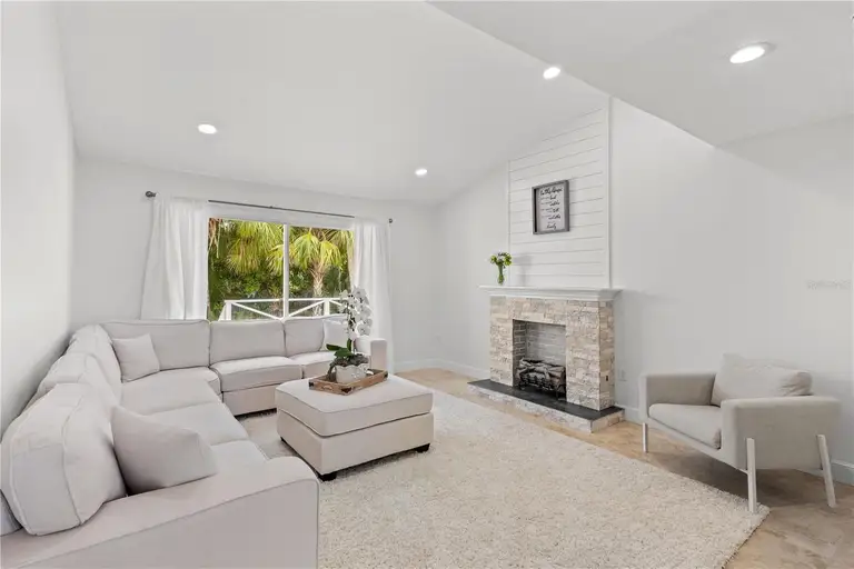 4471 TRAILS DR — photo 2