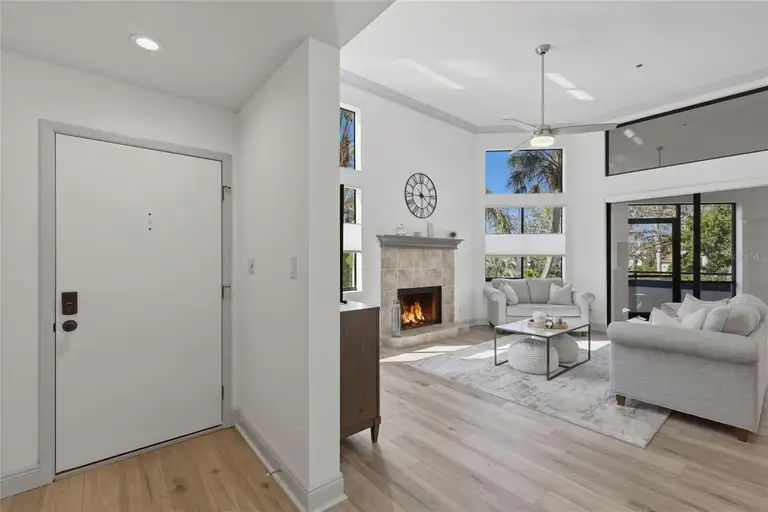 1912 HARBOURSIDE DR #604 — photo 4