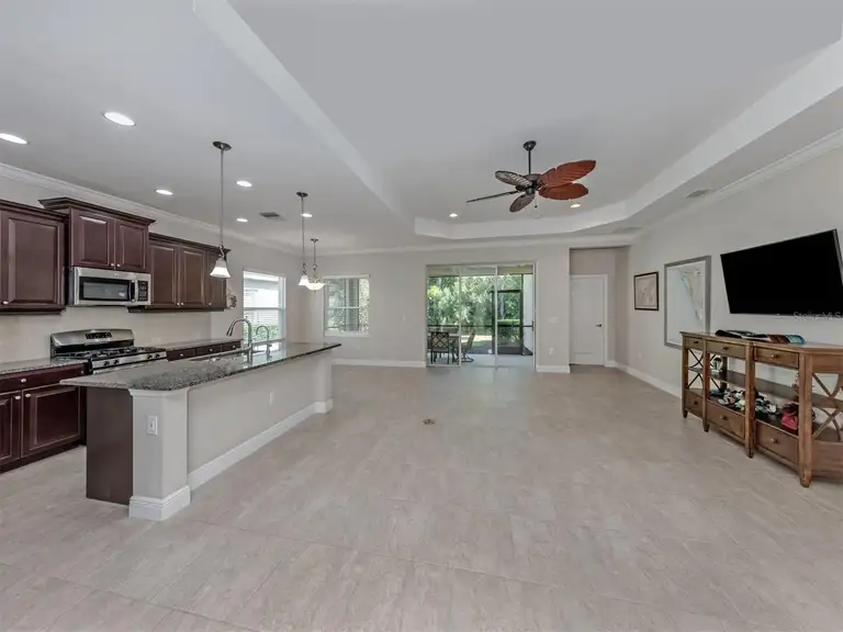 12240 STUART DR — photo 3