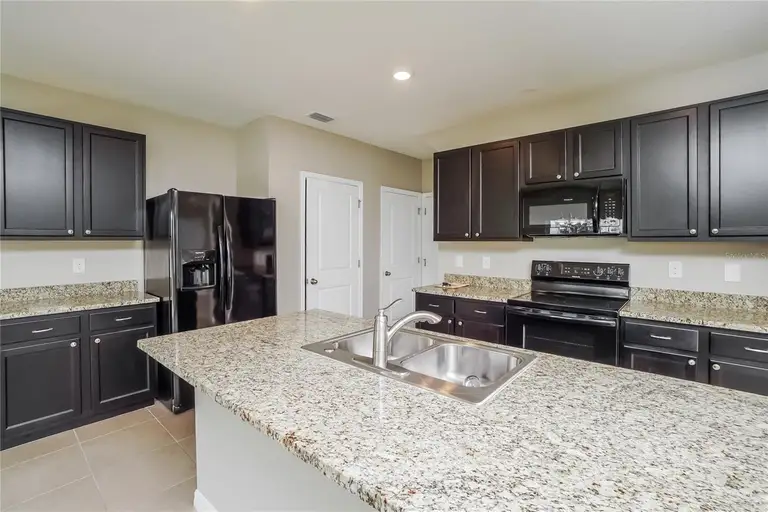 16726 SECRET MEADOW DR — photo 3